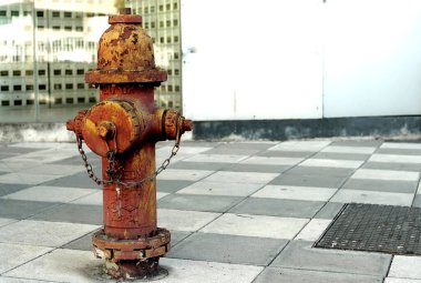 Siyah arkaplanda kırmızı kiraz