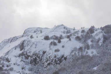 Dağların güzel manzarası