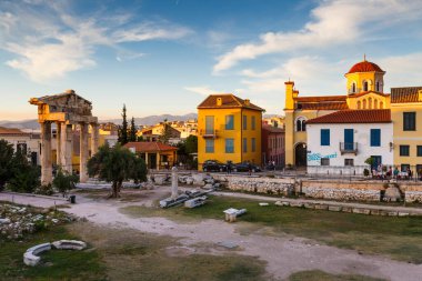 Roma, İtalya-Ekim 2019: Antik Yunan kenti Atina 'yı ziyaret eden insanlar