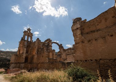 Teruel Maestrazgo, Las Cuevas de Caart 'taki harabeler. 