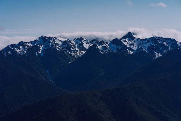 大自然背景下美丽的高山风景 — 图库照片