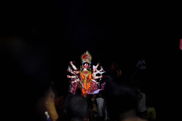 Široký Pohled Hinduistickou Bohyni Durgu Pochodu Tradičního Hinduistického Festivalu Černým — Stock fotografie