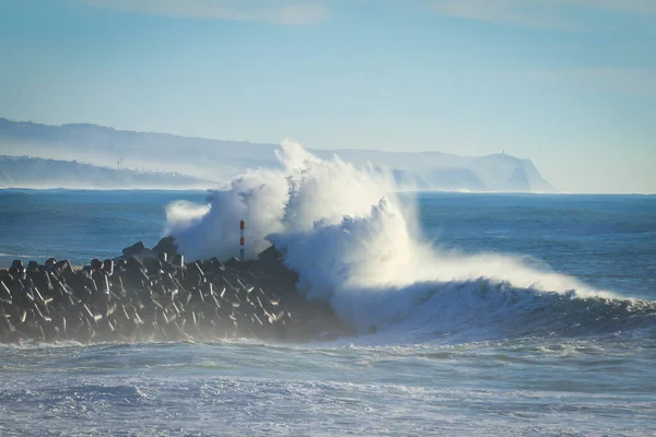 Pobřeží Pláži Silná Vlna Vlny Moře Oceán Obloha — Stock fotografie