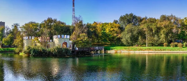 Одесса Украина 2019 Заброшенный Дуковский Парк Одессе Украина Солнечный Осенний — стоковое фото