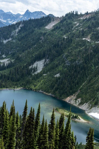 Bella Vista Sul Lago Montagna — Foto Stock