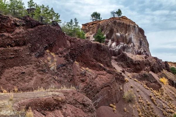 Pile Red Blue Rocks Desert — Fotografia de Stock