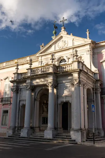 Gyönyörű Kilátás Régi Történelmi Rózsaszín Palota Épület Lisszabon Központjában Portugália — Stock Fotó