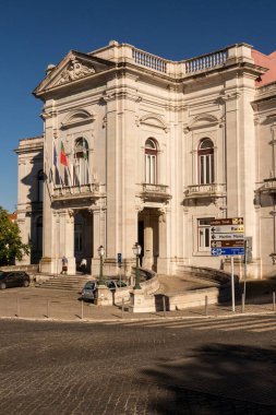 Lizbon, Portekiz 'in merkezindeki tarihi Tıp Bilimleri Fakültesi binasına güzel bir manzara