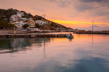 Yunanistan 'ın Fourni adasındaki ana köyün limanı.
