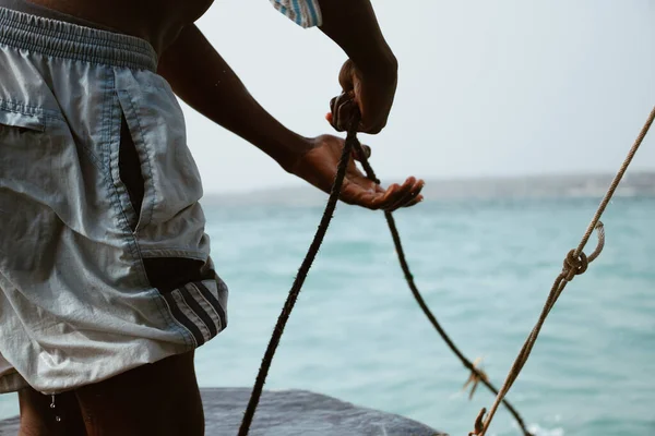 Homem Pesca Praia — Fotografia de Stock