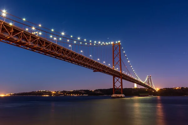 Bela Vista Para Ponte Abril Sobre Rio Tejo Início Noite — Fotografia de Stock