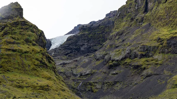 Prachtig Landschap Met Bergen Blauwe Lucht — Stockfoto