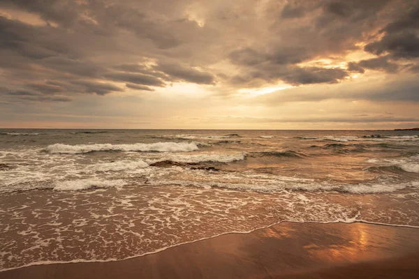 Wellen Bei Sonnenuntergang Mittelmeer — Stockfoto