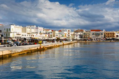 Yunanistan 'daki şehir limanının güzel manzarası