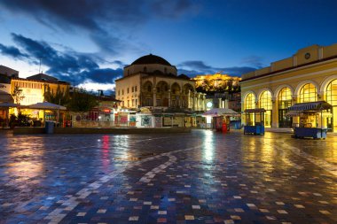Güzel, eski bir kasaba, Trieste geceleri
