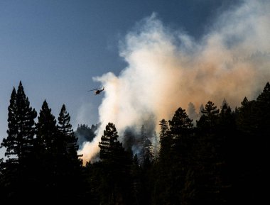 Güzel bir dağ manzarası