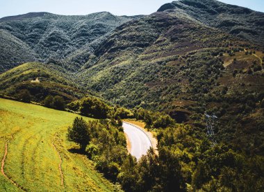 Dağların güzel manzarası