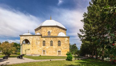 İzmail, Ukrayna 06.07.2020. İzmail 'deki Aziz Eski Türk Camii, Müze Kalesi ve Diorama, Ukrayna, güneşli bir yaz gününde