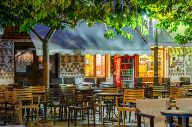 Yunanistan 'ın Chios adasındaki Pyrgi köyünün ana meydanı.