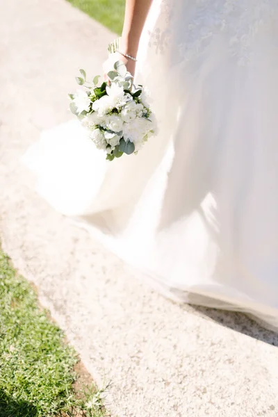 Fleur Mariée Fleurs Blanches Ruban Soie Couple Tirer Sur Mariage — Photo
