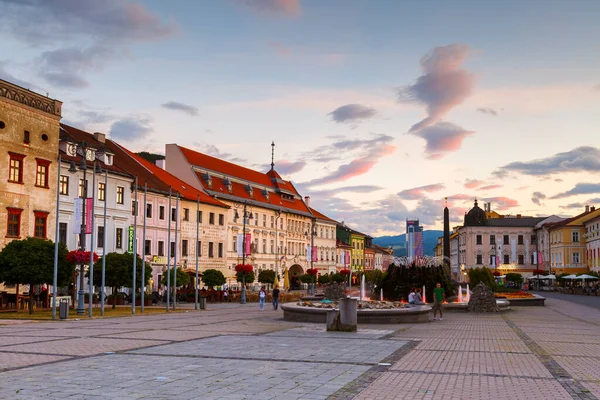 Banská Bystrica Slovensko Července 2018 Lidé Hlavním Náměstí Banské Bystrice — Stock fotografie