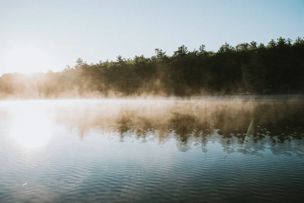 Bela Paisagem Com Rio Lago Fundo — Fotografia de Stock