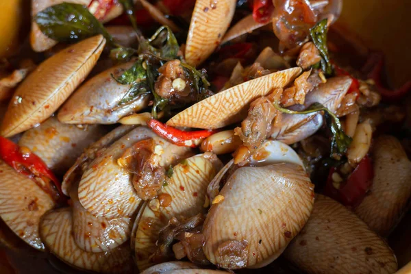 Mescolare Vongole Fritte Con Basilico Dolce Tailandese Foto Brodo — Foto Stock