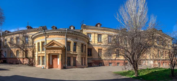 Odesa ウクライナ 2020 ウクライナのオデッサにある医科大学の教育用建物は 晴れた春の日に — ストック写真