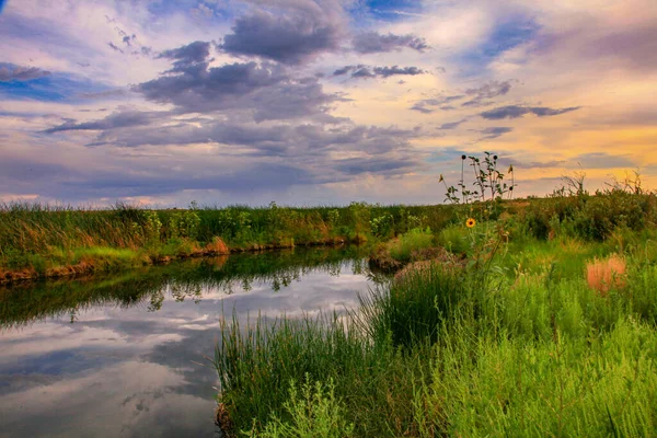 Prachtige Zonsondergang Rivier — Stockfoto