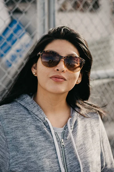 Portrait Beautiful Hispanic Woman Wearing Sportswear Sunglasses — Fotografia de Stock