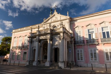 Lizbon, Portekiz 'in merkezindeki tarihi pembe sarayın güzel manzarası