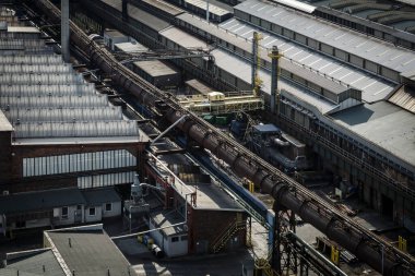 Ostrava, Çek Cumhuriyeti - 21 Ağustos 2018: Bolt Kulesi 'nde görülen Dolni Vitkovice sanayi