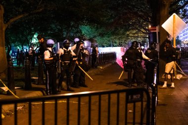 Şehirdeki insanlar,