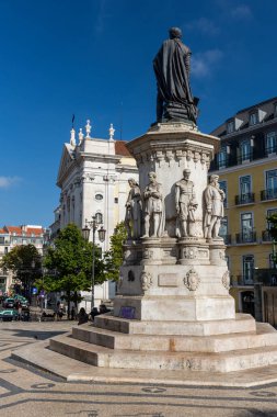 Lizbon, Portekiz 'deki halka açık meydandaki tarihi anıta güzel bir manzara