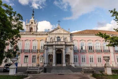Lizbon, Portekiz 'in merkezindeki tarihi pembe sarayın güzel manzarası