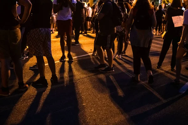 Gente Caminando Por Ciudad — Foto de Stock