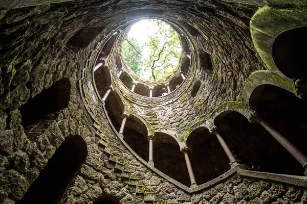 Beautiful View Old Historic Inverted Tower Quinta Regaleira Sintra Lisbon — Stock Photo, Image