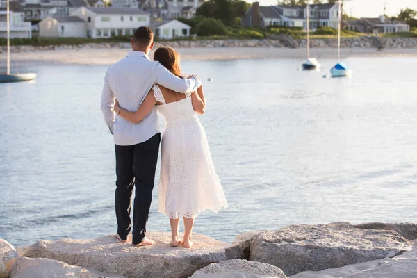 Romantic Loving Couple Posing Ocean Beach — Stockfoto