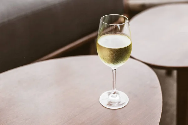 Glass Champagne Table — Stock Photo, Image