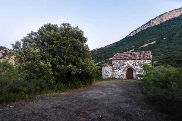 Ermita Románica San Martín Sobrn Álava —  Fotos de Stock