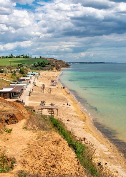 Yuzhne Ucrânia 2020 Praia Pública Cidade Yuzhne Ucrânia Dia Ensolarado — Fotografia de Stock