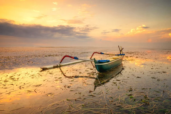 Fishing Boat Beach Sunset — Stock Photo, Image