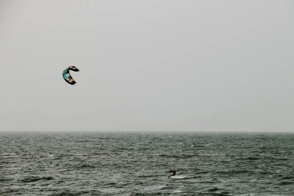 Drachen Fliegen Meer — Stockfoto