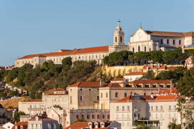 Lizbon, Portekiz 'in merkezindeki tarihi Carmo Manastırı' na güzel manzara