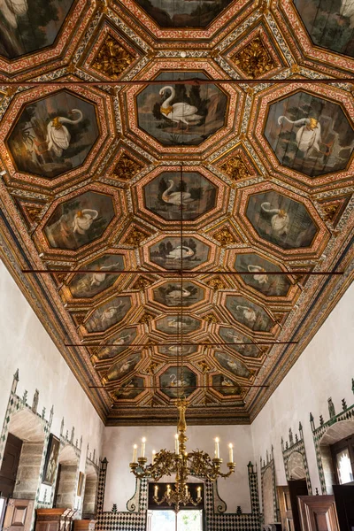 Piękny Widok Dzieła Sztuki Dachu Wewnątrz Pałacu Sintra Portugalia — Zdjęcie stockowe
