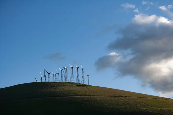 Wind Turbines Hill Northern California — Stock Photo, Image