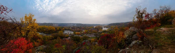 Hermosa Vista Del Río Bosque Sobre Fondo Naturaleza —  Fotos de Stock