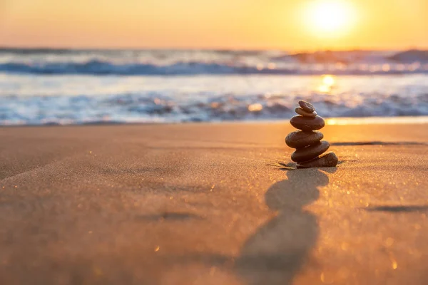 Piedras Equilibrio Atardecer Abril —  Fotos de Stock