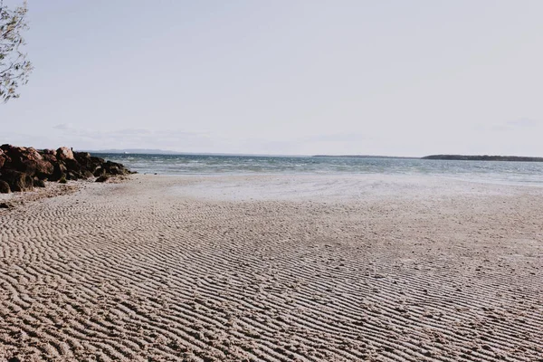 Zachód Słońca Krajobraz Białym Piasku Plaży — Zdjęcie stockowe