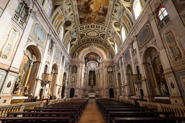 Чудовий Інтер Старовинної Історичної Церкви Центрі Лісабона Португалія — стокове фото